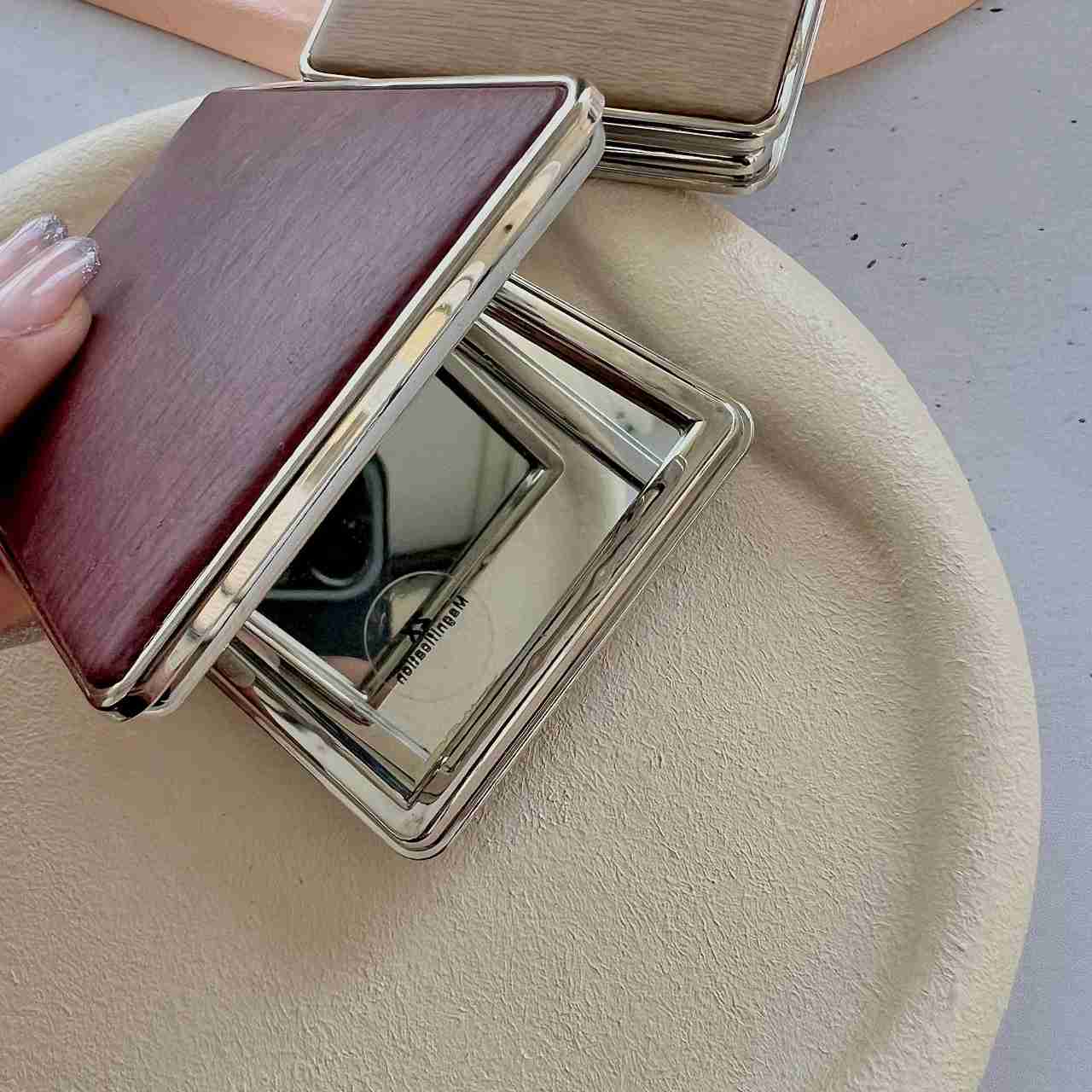 آینه جیبی وارداتی شیک و جمعوجور در سه رنگ خاص|کد۴۵۴ - تصویر 5