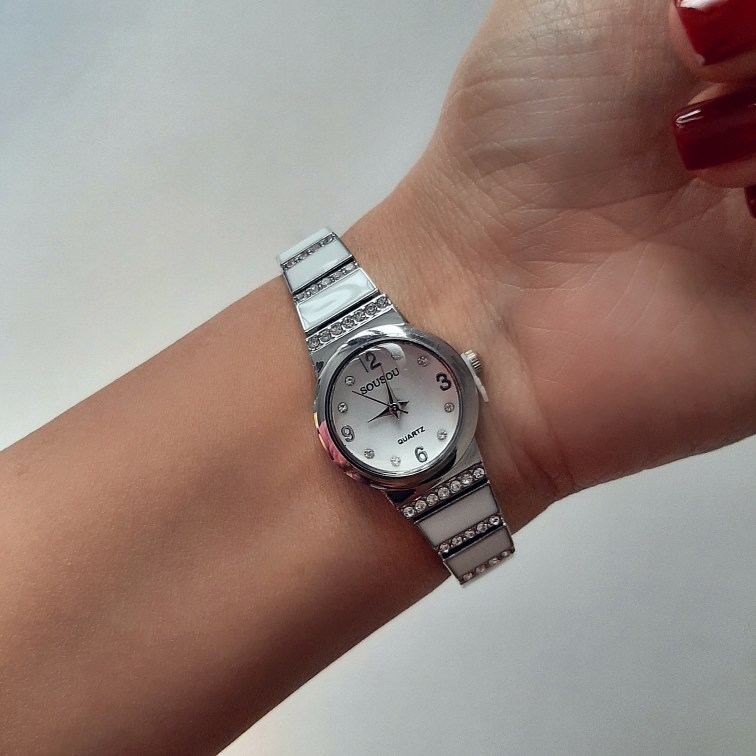 ساعت زنانه بند سرامیکی؛ ترکیب ماندگار ظرافت و استحکام|کد۴۹۶ - تصویر 2