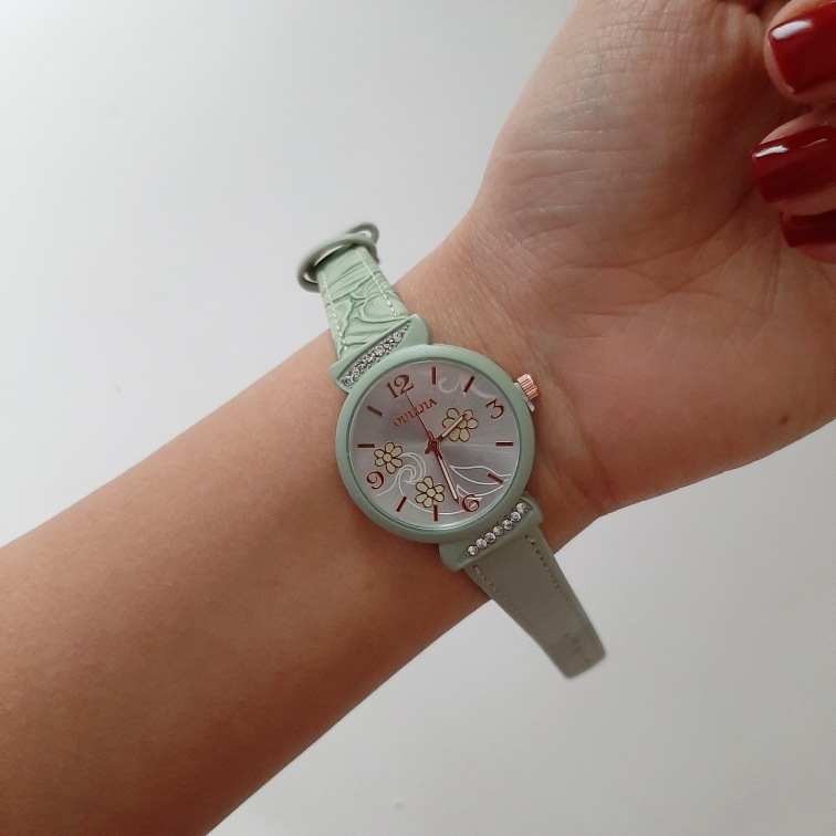 ساعت زنانه بند چرمی طرح گل|کد۴۹۷ - تصویر 7